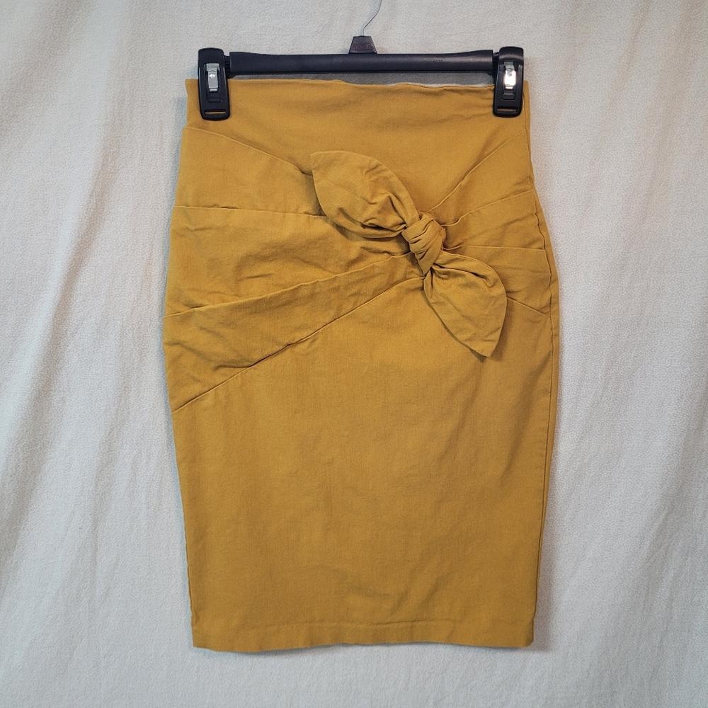 2B Clothing SKIRT, Womens MED, Mustard Yellow Bow-Tie PENCIL Skirt Sleek